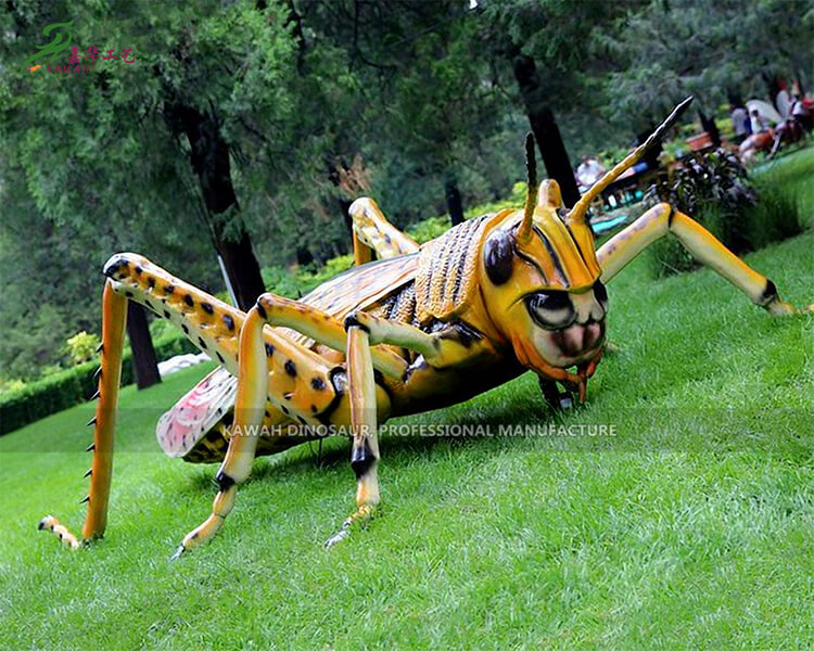 主题公园设备巨型蝗虫仿真模型