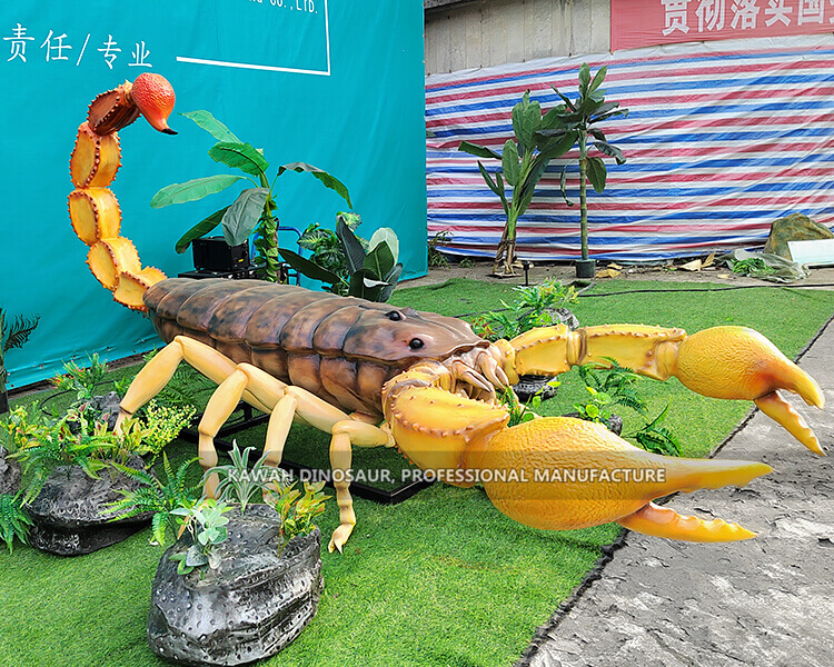 自然公园人造巨型昆虫蝎子模型