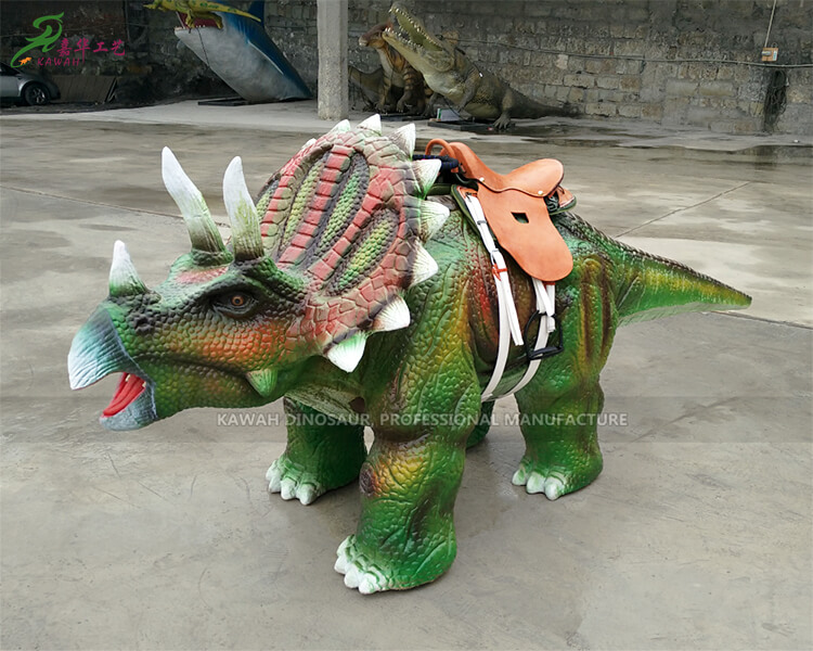 支持大人小孩乘坐的恐龙走龙软胶电动模型
